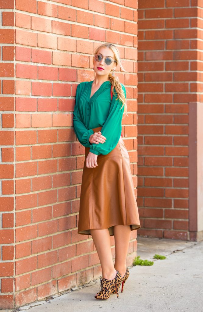leopard print shoes,70s inspired outfit,Tan Leather Skirt,how to wear tan  leather midi skirt,70s inspired look,Christian Louboutin Lady Derby,Christian Louboutin Leopard booties,Dior So real sunglasses,Dior So Real,How to wear red and green,That 70s