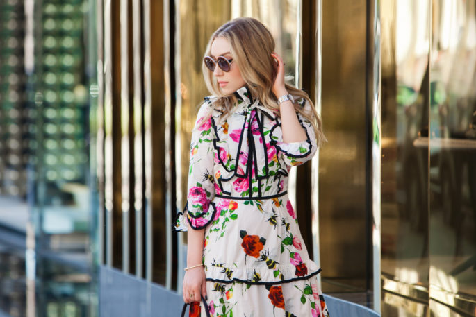 Gucci bow dress,How to wear floral print in winter,Gucci look,Gucci midi dress,Gucci buckle boots and floral bag,Gucci bow,Gucci floral bag,Gucci boots,Gucci cat lock bag and boots,gucci floral bow detail,Gucci lock bag,Gucci dress and boots,Gucci padlock flower bag,Gucci floral dress,Gucci flower dress,Gucci flower print dress,Gucci Christmas loo,Jolly and Bright
